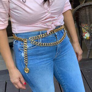 VINTAGE CHANEL GOLD PLATED MEDALLION BELT